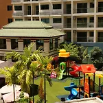 Pool View Apartment In Laguna Beach Resort 2