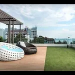 อพาร์ทเม้น Everyday Beachfront Stylish Luxury Jomtien Pattaya