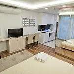 อพาร์ทเม้น Stylish In Peak Towers
