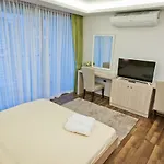 Stylish In Peak Towers Pattaya