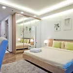 Stylish In Peak Towers อพาร์ทเม้น *