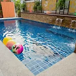 Pool 39b 300 Mater To Gate Villa Pattaya