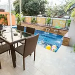 Villa Pool 39b 300 Mater To Gate *