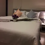 The Base By Nana อพาร์ทเม้น Pattaya