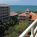 View Talay 5c Studio, 8 Eme Etage * Pattaya