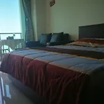 The Riviera Wongamat Hong อพาร์ทเม้น