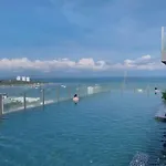 อพาร์ทเม้น 芭提雅the Base公寓网红无边泳池 距离海边200多米 步行可到步行街酒吧街商场蒂夫尼人妖秀 *