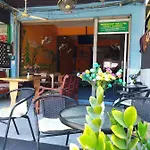 Crocodile Bar