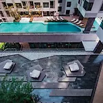 The Base Central Pattaya By Pattaya Holiday