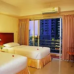 Rajadhani โรงแรม Pattaya