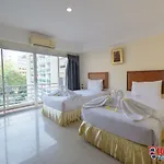 Rajadhani โรงแรม 3*