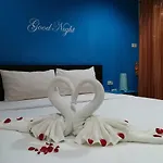Harry's Place Bed & Breakfast 2*