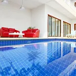 Avoca Pool Pattaya