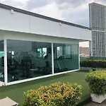 1 Bedroom In Club Royal Suites