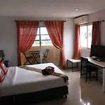 Montana Court Apartment