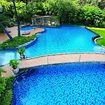 Lux Sl Luxury Style Of Life 5 *