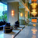 Lux Sl Luxury Style Of Life 5 อพาร์ทเม้น Pattaya