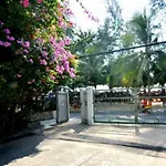 Villa Pool 39b 300 Mater To Gate