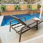 Villa Pool 39b 300 Mater To Gate Pattaya