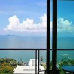 อพาร์ทเม้น The Riviera Wongamat Hong