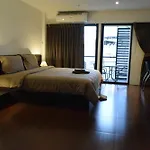 Hideaway And Bar Guest house Pattaya