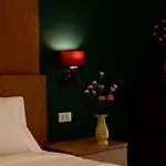 Bb *