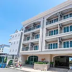 Oyo 357 Sleep Easy On Nineteen