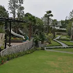 The Riviera Wongamat Hong อพาร์ทเม้น