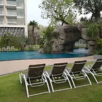 The Riviera Wongamat Hong * Pattaya