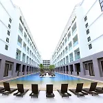 Woraburi & โรงแรม 4*