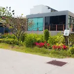Woraburi &