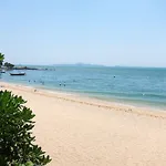 Laguna Heights 7 Dream Beach Apartment