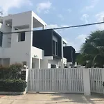 Jj Villa Resort