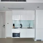 Sands Pratamnak Pattaya
