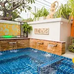 Villa Pool 39b 300 Mater To Gate *