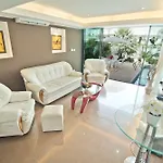 Hotel Tropicana Pool