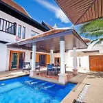 Tropicana Pool Hotel