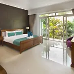 Tropicana Pool