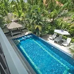 Tropicana Pool