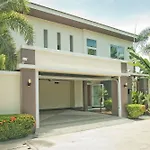 Hotel Tropicana Pool *