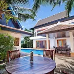 Tropicana Pool * Pattaya