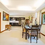 Hotel Tropicana Pool Pattaya