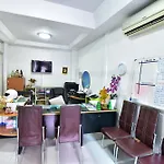 Ck Hotel 2*