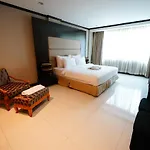 Siri Residence
