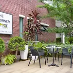 The Corner Hotel 3*