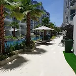 อพาร์ทเม้น Grand Avenue 1 Bedroom