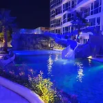 Grand Avenue 1 Bedroom Condo