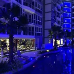 Luxury Business Suits In Grand Avenue By Estates อพาร์ทเม้น Pattaya