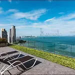 Sky Swimming Pool Beach Front Water Park Riviera * Pattaya