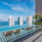อพาร์ทเม้น Sky Swimming Pool Beach Front Water Park Riviera
